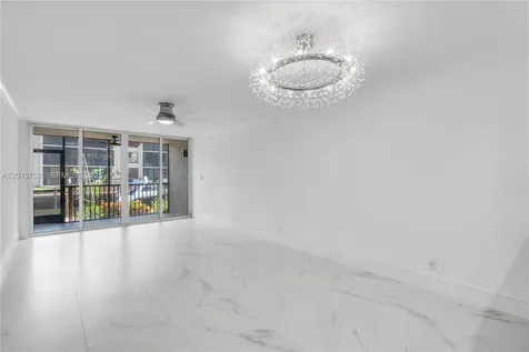 12 Royal Palm Way Boca Raton FL 33432