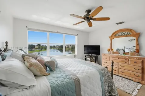 4019 Turquoise Trail Weston FL 33331