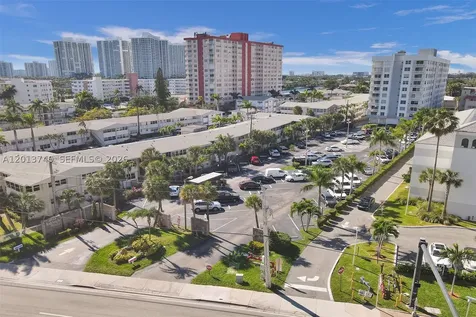 3113 S Ocean Drive Hallandale Beach FL 33009