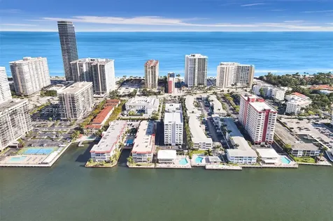 3113 S Ocean Drive Hallandale Beach FL 33009