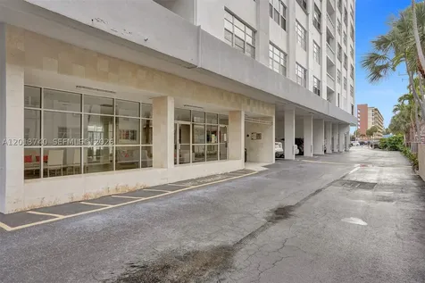 3113 S Ocean Drive Hallandale Beach FL 33009