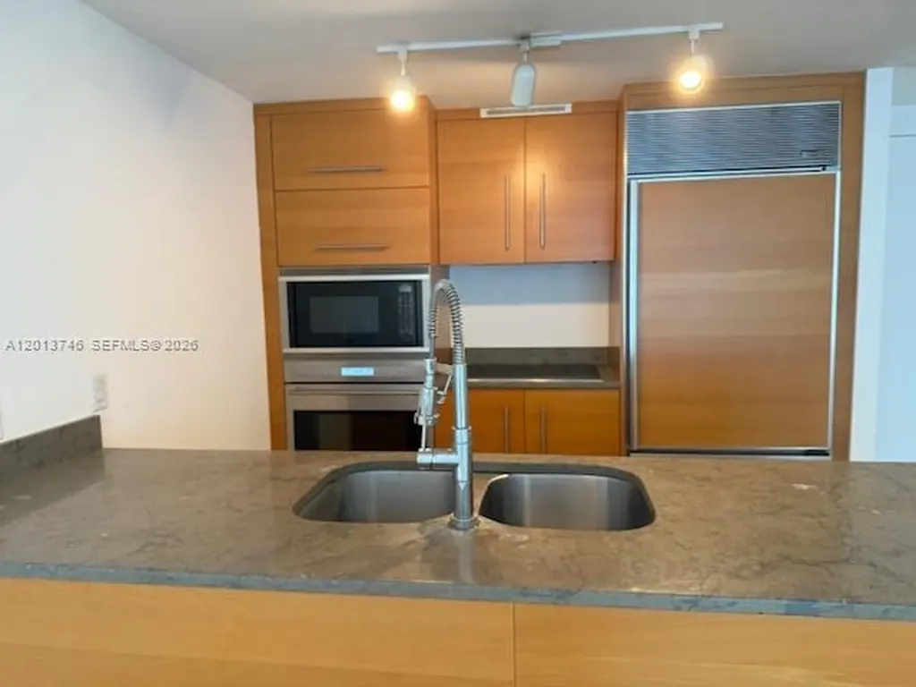 475 Brickell Avenue Miami FL 33131