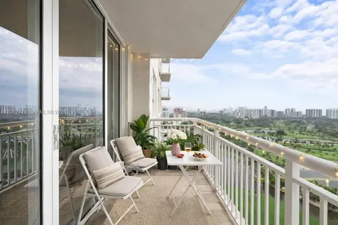 19501 W Country Club Drive Aventura FL 33180