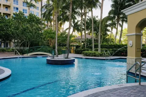 19501 W Country Club Drive Aventura FL 33180