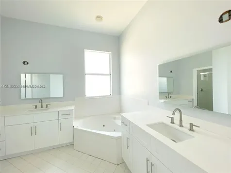 4010 NE 20th Street Homestead FL 33033