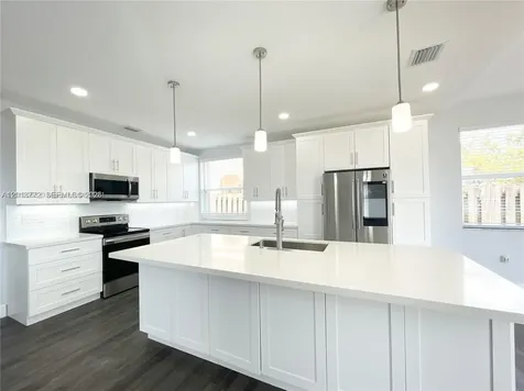 4010 NE 20th Street Homestead FL 33033