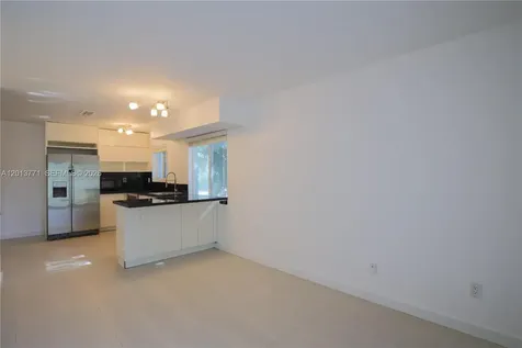 3239 W Trade Avenue Miami FL 33133