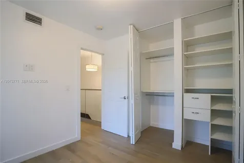 3239 W Trade Avenue Miami FL 33133