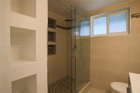3239 W Trade Avenue Miami FL 33133