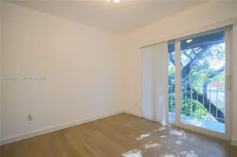 3239 W Trade Avenue Miami FL 33133