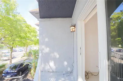 3239 W Trade Avenue Miami FL 33133