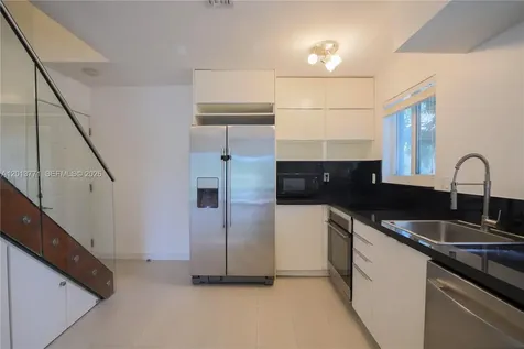 3239 W Trade Avenue Miami FL 33133