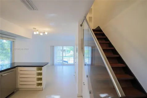 3239 W Trade Avenue Miami FL 33133