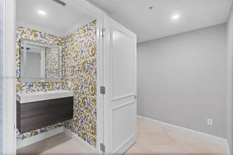 3350 SW 27 Avenue Coconut Grove FL 33133