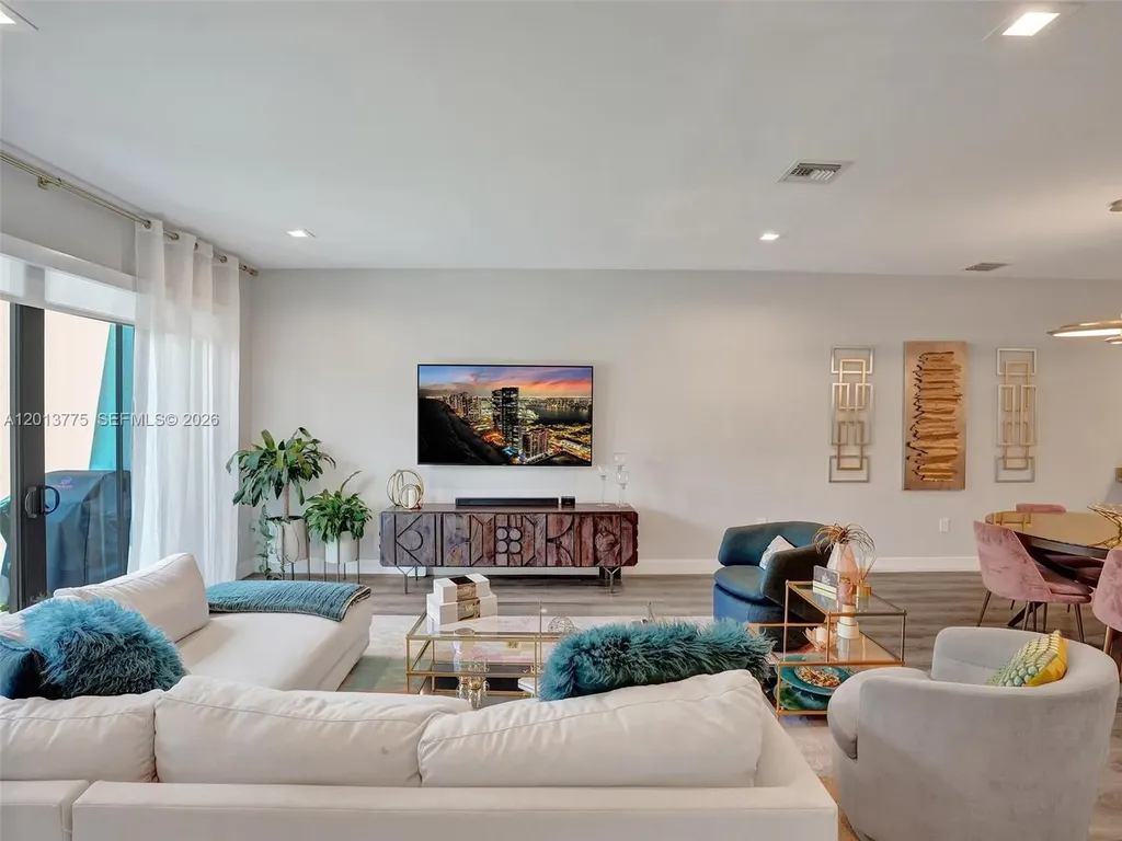 1604 SW 4th Avenue Fort Lauderdale FL 33315