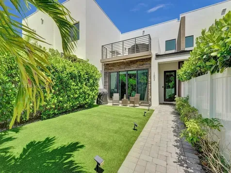 1604 SW 4th Avenue Fort Lauderdale FL 33315