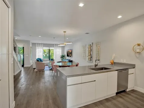 1604 SW 4th Avenue Fort Lauderdale FL 33315