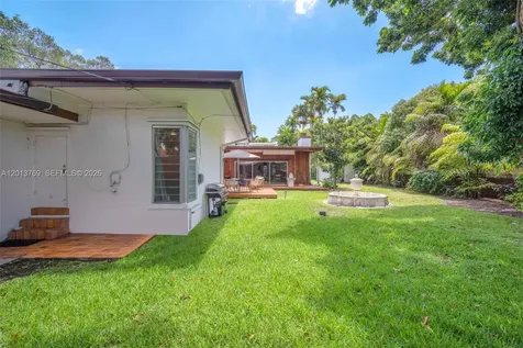 470 NE 113th Street Miami FL 33161