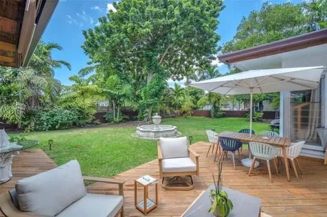 470 NE 113th Street Miami FL 33161