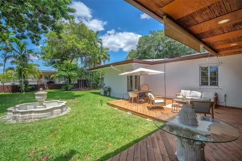 470 NE 113th Street Miami FL 33161