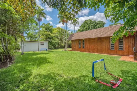 470 NE 113th Street Miami FL 33161
