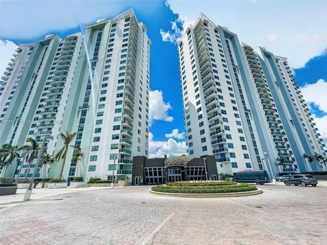 2681 N Flamingo Road Sunrise FL 33323