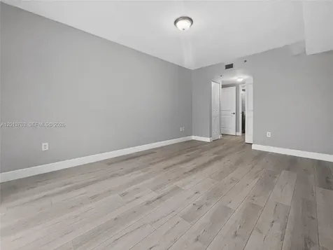2681 N Flamingo Road Sunrise FL 33323