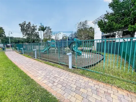 2681 N Flamingo Road Sunrise FL 33323