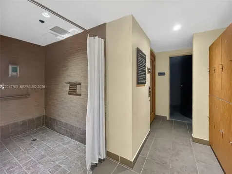 2681 N Flamingo Road Sunrise FL 33323