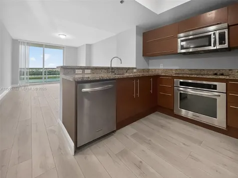 2681 N Flamingo Road Sunrise FL 33323