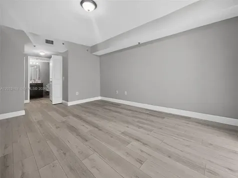 2681 N Flamingo Road Sunrise FL 33323