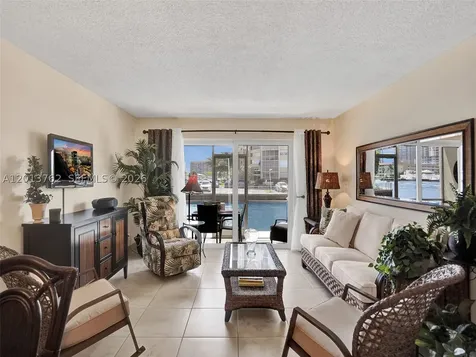 2600 Diana Drive Hallandale Beach FL 33009