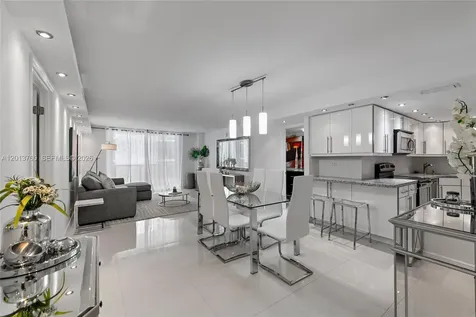 6039 Collins Avenue Miami Beach FL 33140