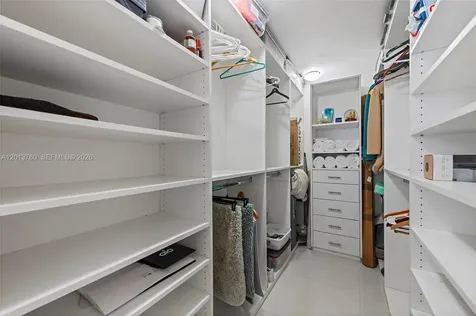 6039 Collins Avenue Miami Beach FL 33140