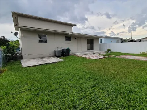 3425 SW 89th Avenue Miami FL 33165
