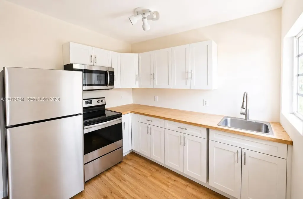 410 76th Street Miami Beach FL 33141