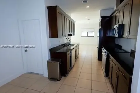 5743 SW 18th Street West Park FL 33023
