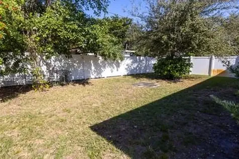 5743 SW 18th Street West Park FL 33023