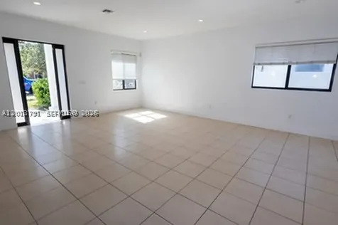 5743 SW 18th Street West Park FL 33023