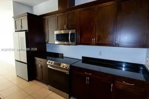 5743 SW 18th Street West Park FL 33023