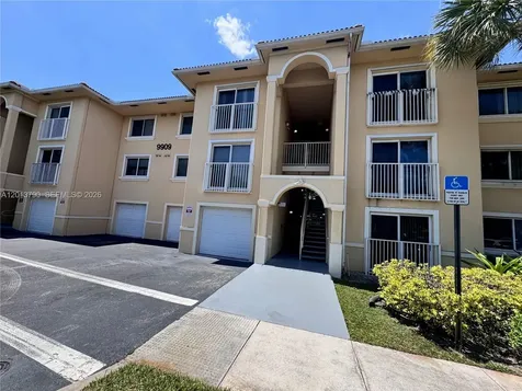 9909 Westwood Drive Tamarac FL 33321