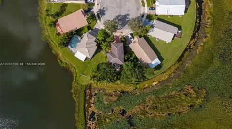 192 SW 204th Avenue Pembroke Pines FL 33029