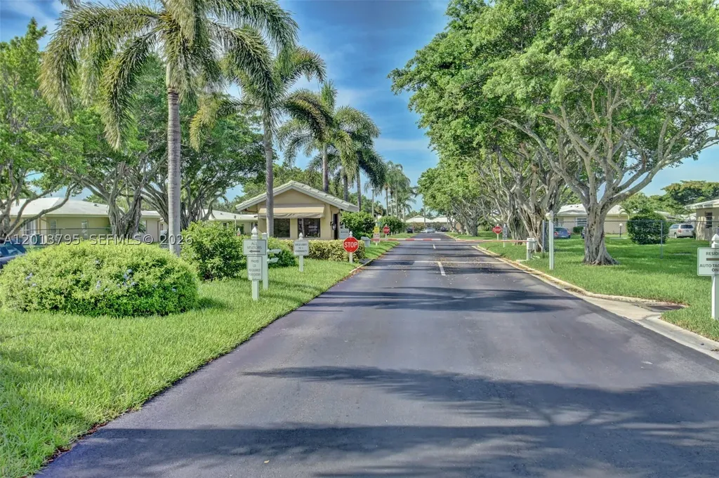 8749 Belle Aire Drive Boca Raton FL 33433