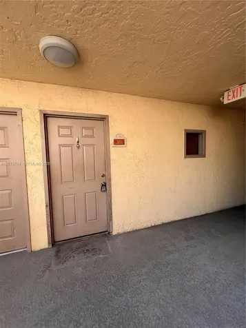 8373 Lake Drive Doral FL 33166