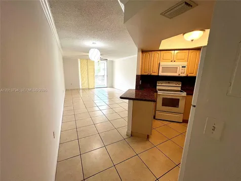 8373 Lake Drive Doral FL 33166