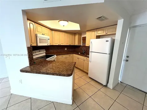 8373 Lake Drive Doral FL 33166