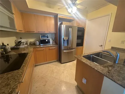 18911 Collins Avenue Sunny Isles Beach FL 33160