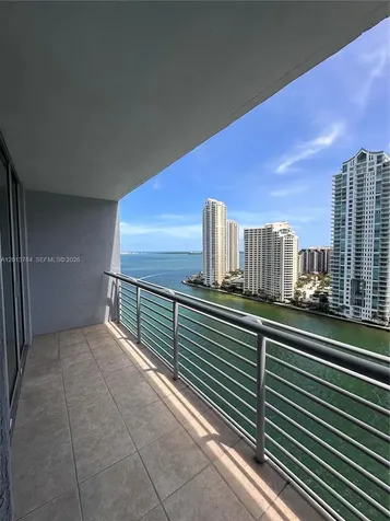 325 S Biscayne Boulevard Miami FL 33131