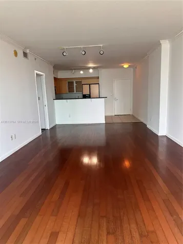 325 S Biscayne Boulevard Miami FL 33131