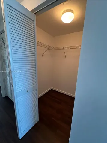 325 S Biscayne Boulevard Miami FL 33131